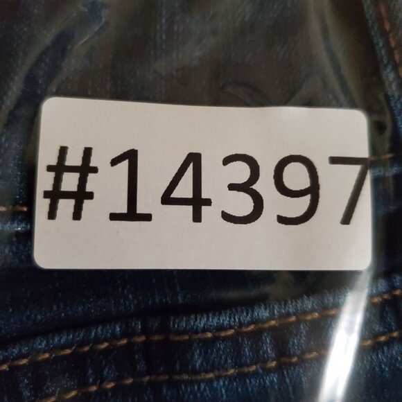 Maurices Jeans Womens Size 2 Short Blue M Jeans Mid-Rise Stretch Denim 5 Pockets - Picture 13 of 13